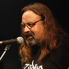 Petr  Gratias